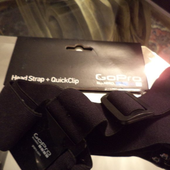 GoPro 3 Be a Hero Black with Chrome Accents - Picture 4 of 10